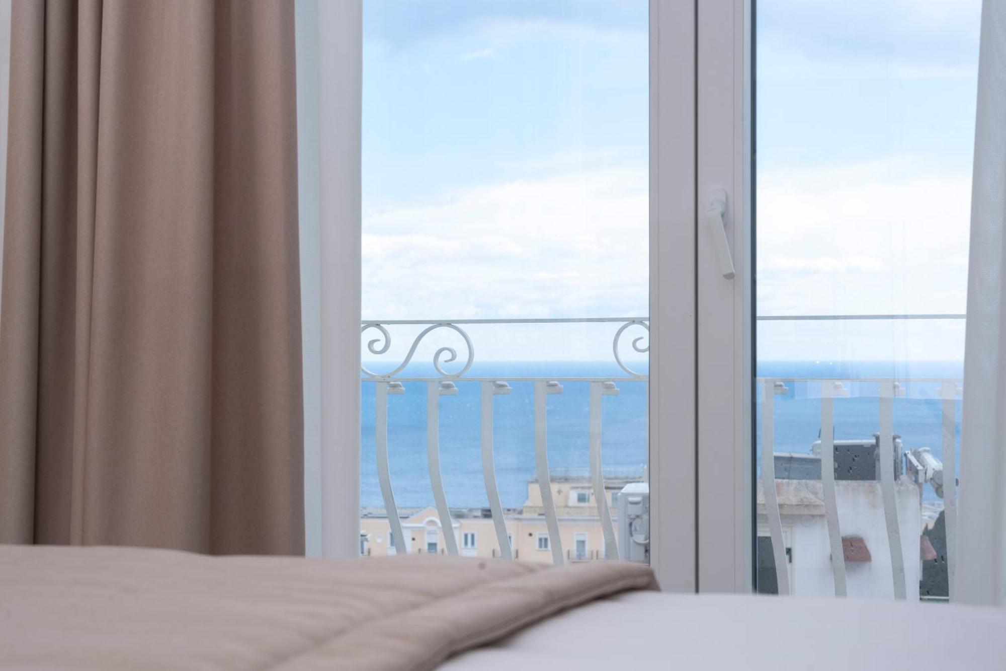 La Prora Apartments Capri Luaran gambar