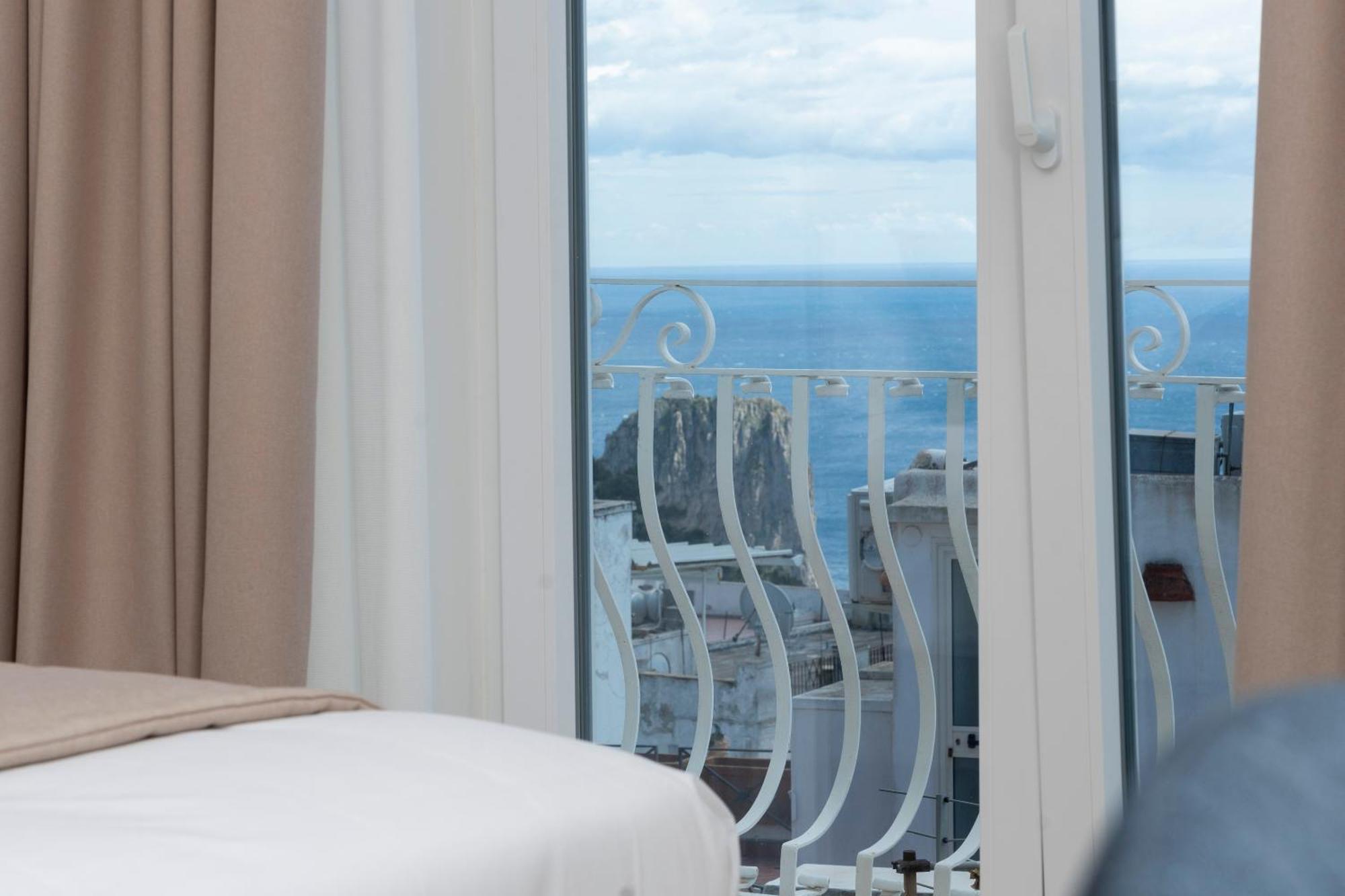 La Prora Apartments Capri Luaran gambar